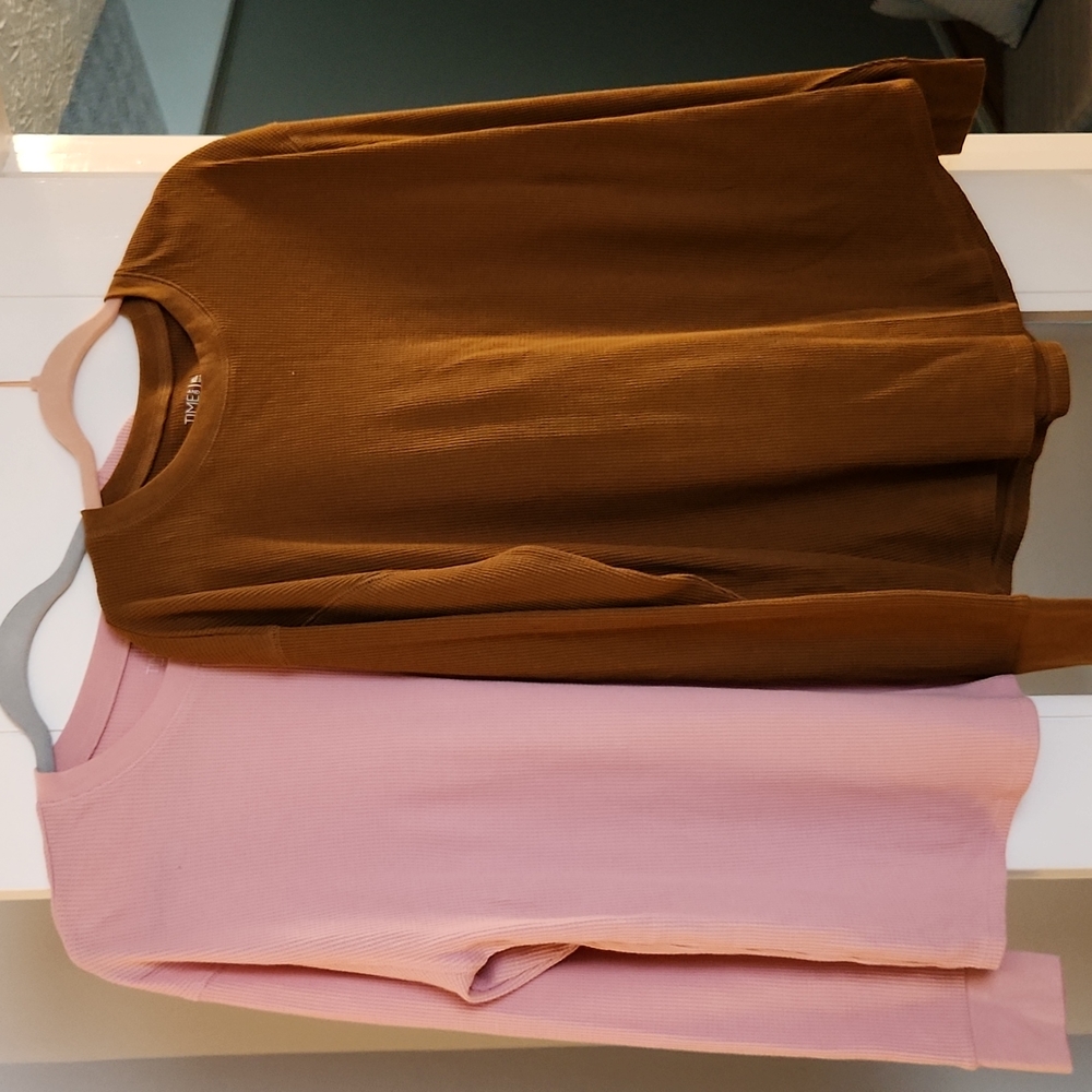 2 Waffle long sleeve tees